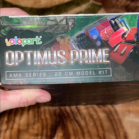 Transformers Optimus Prime Model Kit - Picture 6 of 7